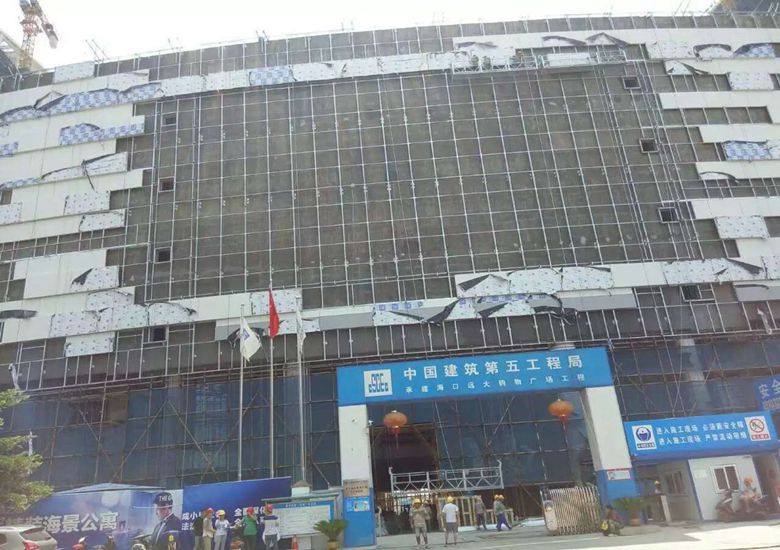 ?？谶h大購物中心鍍鋅線管進場